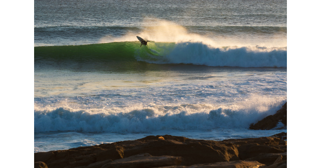Земята на безкрайните десни вълни - разказ и фото история от Борислав Камилов-Бобо